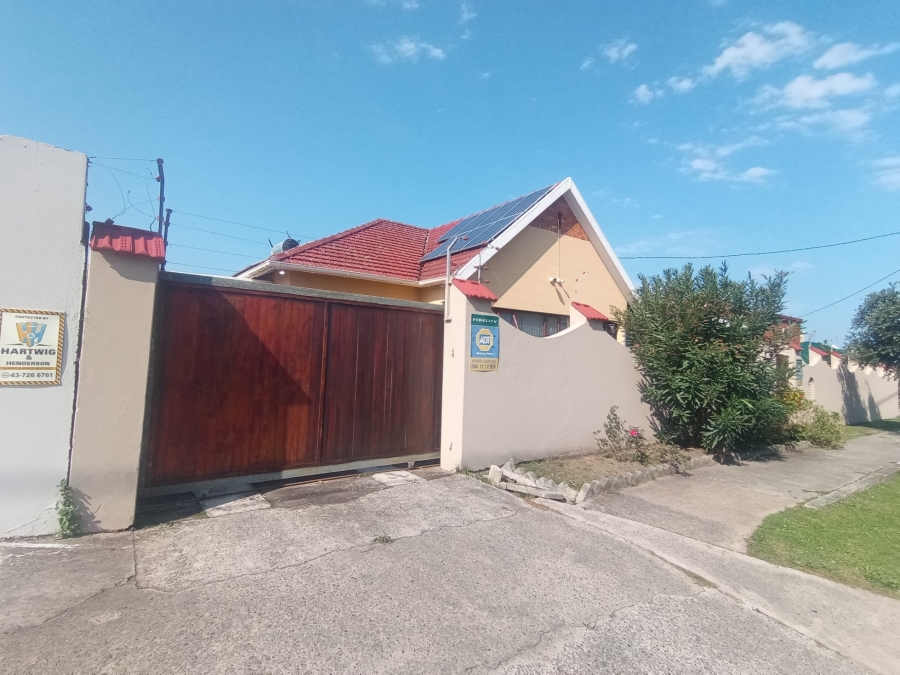 5 Bedroom Property for Sale in Baysville Eastern Cape